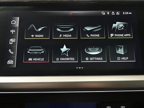 Used 2022 Audi Q4 e-tron Premium image 29