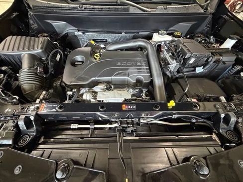 Certified 2023 Chevrolet Equinox RS AWD/4WD image 32