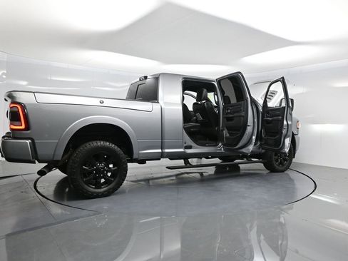 Used 2023 RAM 2500 Limited image 4
