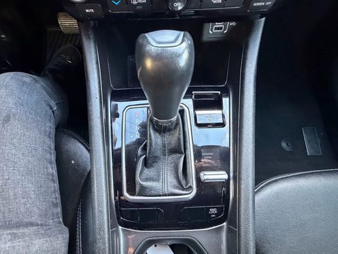 Used 2023 Jeep Compass Latitude image 18