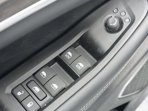 New 2026 Jeep Grand Cherokee Limited image 28