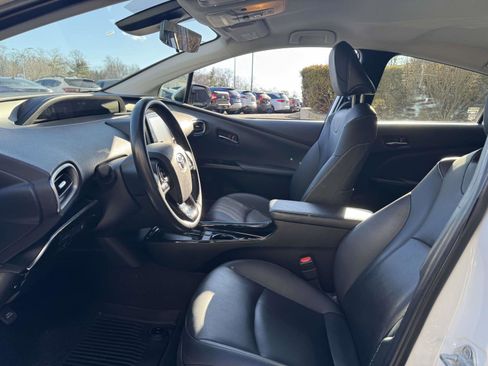Certified 2021 Toyota Prius Prime XLE image 17