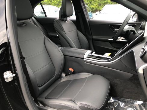 New 2025 Mercedes-Benz C 300 4MATIC Sedan image 33