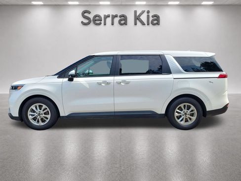Used 2022 Kia Carnival LX FWD image 2