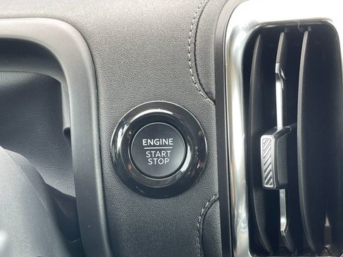 Used 2025 Ford Expedition Platinum AWD/4WD image 27
