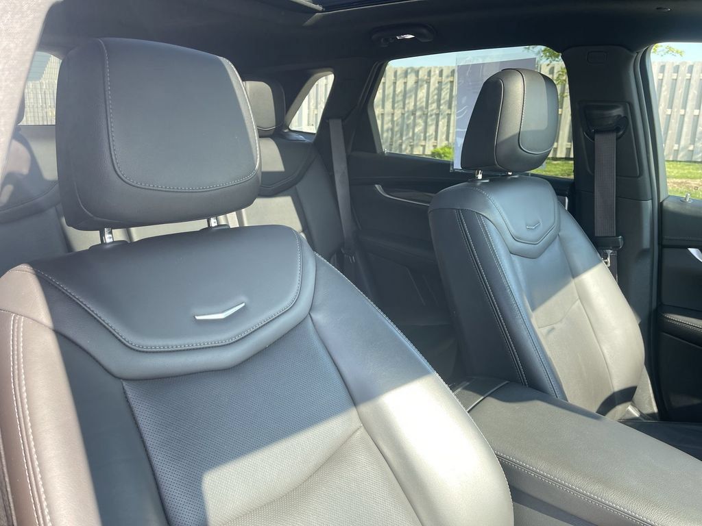 Used 2024 Cadillac XT5 Premium Luxury AWD/4WD image 43