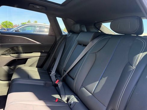 Used 2024 Cadillac Lyriq Sport AWD/4WD image 28