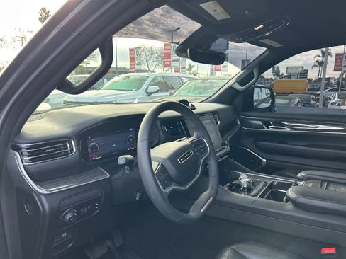 Used 2022 Jeep Wagoneer Series II image 22