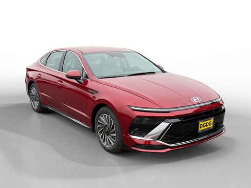 New 2025 Hyundai Sonata SEL image 7