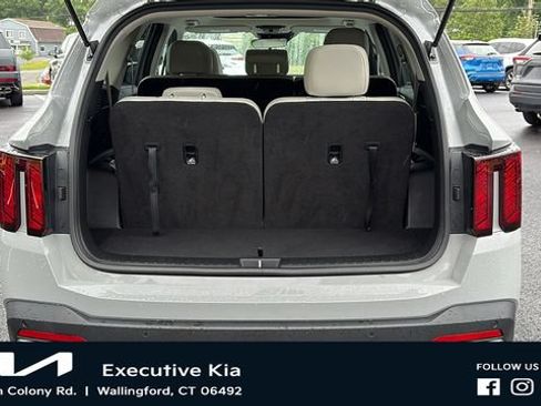 Certified 2025 Kia Sorento S w/ Panoramic Sunroof Package FWD image 27