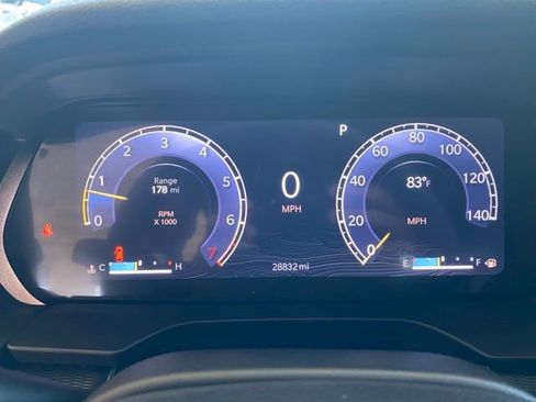 Used 2023 Jeep Grand Cherokee Altitude image 20