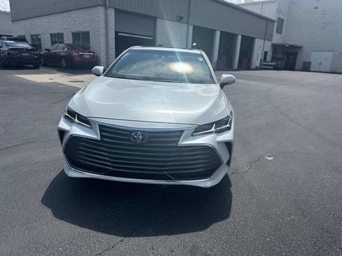 Used 2021 Toyota Avalon Limited w/ Advanced Safety Package FWD image 10