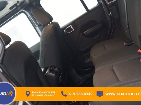 Used 2019 Jeep Wrangler Unlimited Sport AWD/4WD image 14