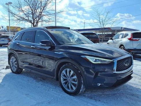Used 2019 INFINITI QX50 Luxe w/ Navigation Package image 3