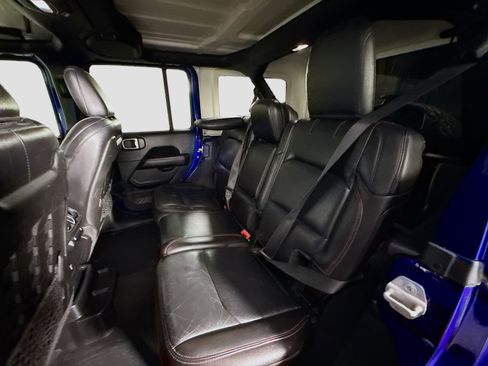 Used 2018 Jeep Wrangler Unlimited Rubicon image 25