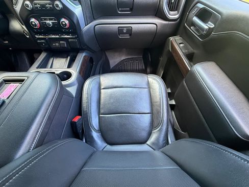 Used 2019 GMC Sierra 1500 SLT w/ SLT Premium Plus Package AWD/4WD image 33