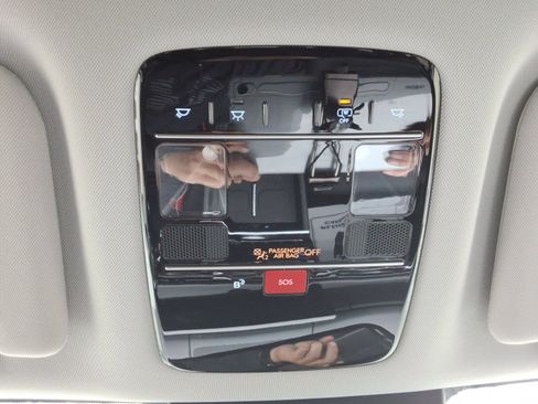 Used 2025 Hyundai Santa Fe SEL FWD image 19