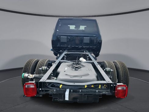 New 2026 RAM 3500 Tradesman AWD/4WD image 7