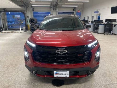 New 2026 Chevrolet Equinox RS w/ Convenience Package III AWD/4WD image 2