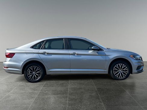 Used 2021 Volkswagen Jetta SE FWD image 11