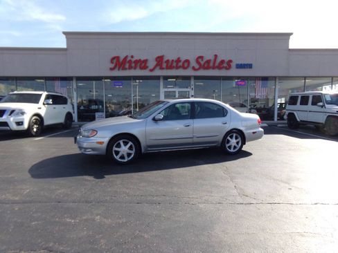 Used 2003 INFINITI I35 w/ Sunroof & Sunshade Pkg FWD image 1