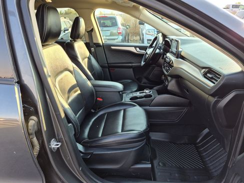 Used 2020 Ford Escape SE Sport AWD/4WD image 35
