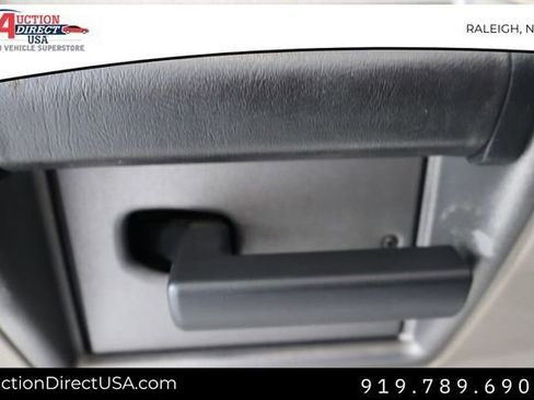 Used 2003 HUMMER H2 w/ Preferred Equipment Group image 18