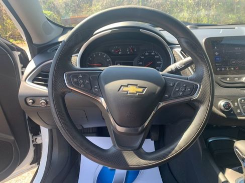 Used 2024 Chevrolet Malibu LT FWD image 26