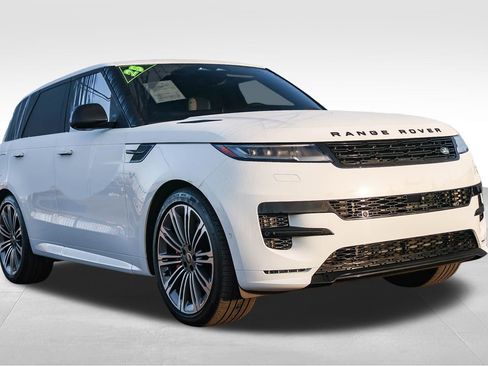 Certified 2025 Land Rover Range Rover Sport Dynamic SE AWD/4WD image 3