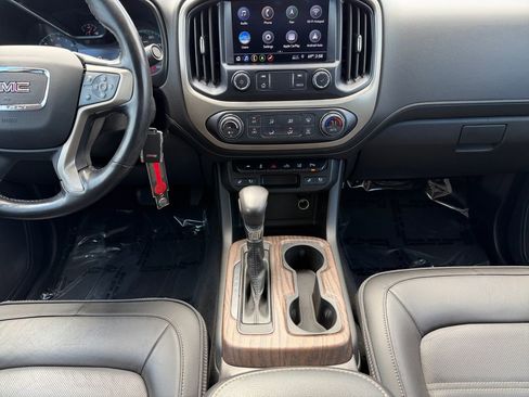 Used 2022 GMC Canyon Denali AWD/4WD image 15