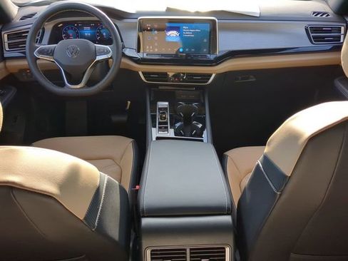 New 2026 Volkswagen Atlas Cross Sport SE image 14