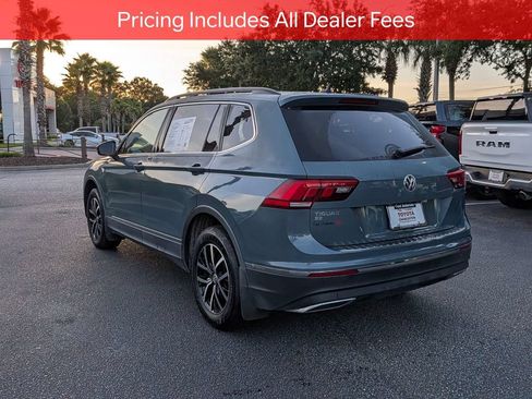 Used 2021 Volkswagen Tiguan SE w/ Panoramic Sunroof Package FWD image 6