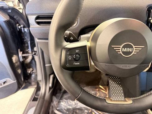 Used 2025 MINI Cooper S FWD image 13