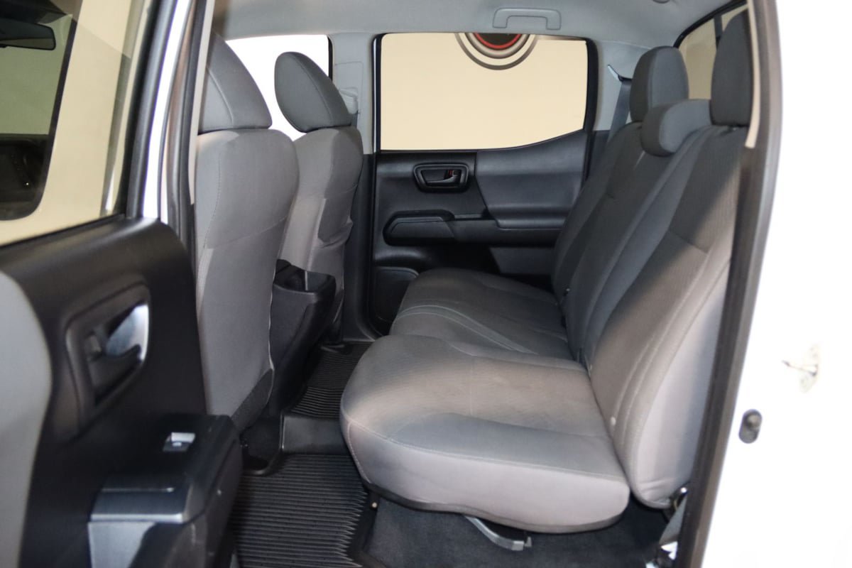 Used 2020 Toyota Tacoma SR AWD/4WD image 48