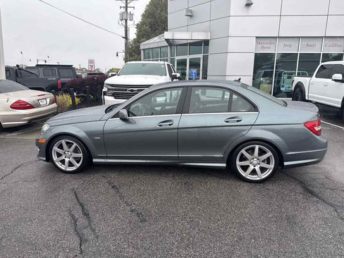 Used 2012 Mercedes-Benz C 250 Sport image 8