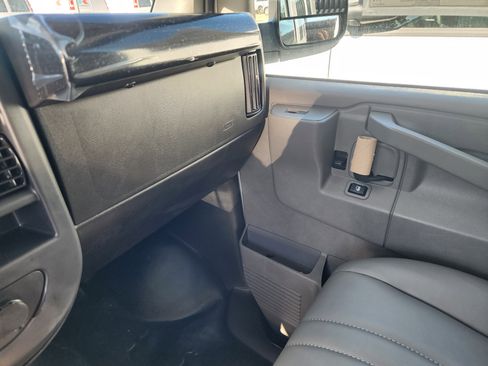 New 2025 Chevrolet Express 2500 w/ Driver Convenience Package image 34