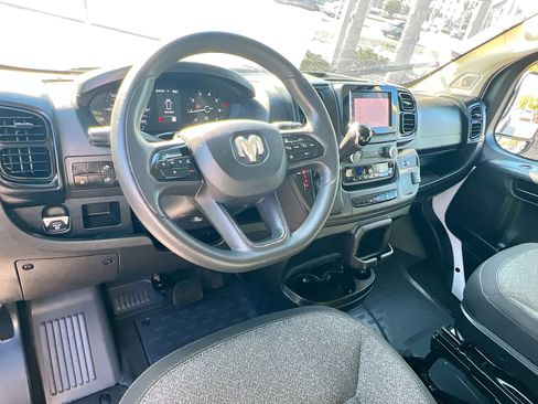 Used 2025 RAM ProMaster 2500 w/ Convenience Group FWD image 31