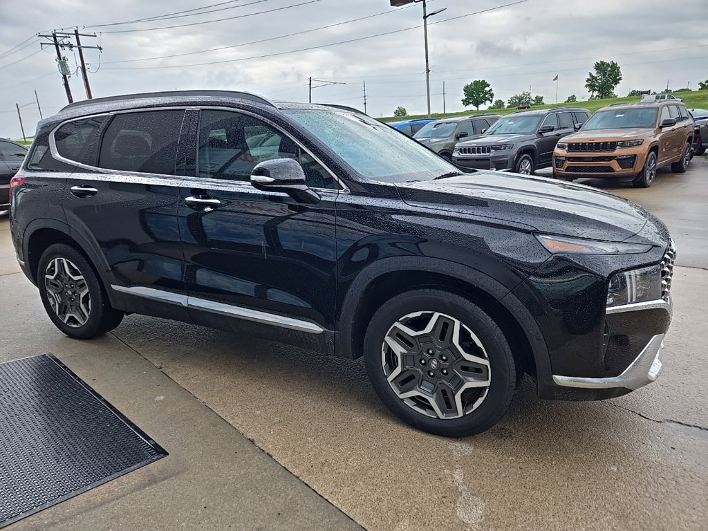 Used 2022 Hyundai Santa Fe Limited FWD image 14
