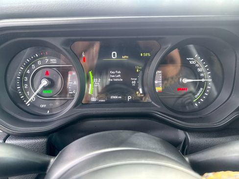 Used 2024 Jeep Wrangler Unlimited AWD/4WD image 15