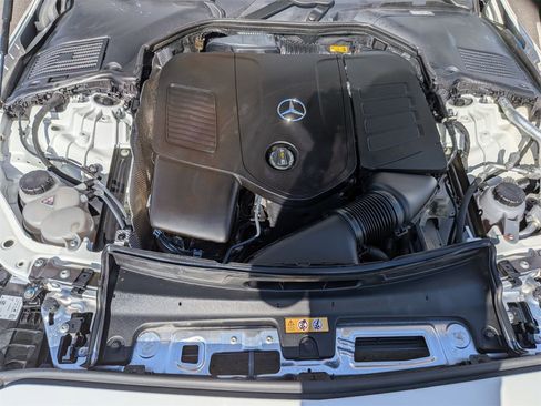 Used 2024 Mercedes-Benz C 300 4MATIC Sedan image 40