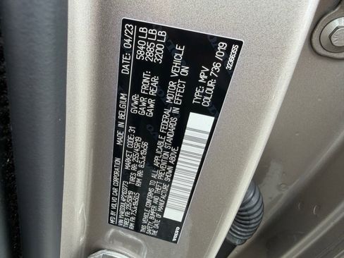 Used 2023 Volvo XC40 Recharge Plus w/ Protection Package Premier AWD/4WD image 58