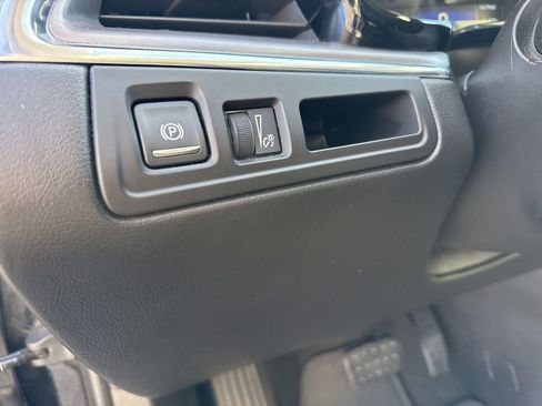 Used 2019 Cadillac XT5 Luxury image 19