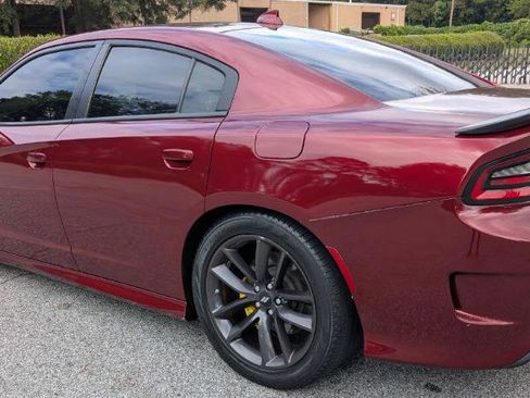 Used 2019 Dodge Charger Scat Pack RWD image 3
