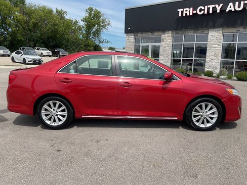 Used 2012 Toyota Camry XLE w/ Convenience Pkg FWD image 9