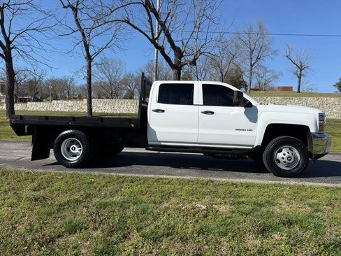 Used 2017 Chevrolet Silverado 3500 W/T w/ WT Convenience Package AWD/4WD image 8