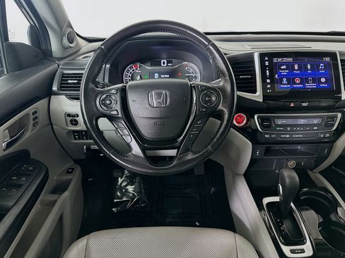 Used 2018 Honda Ridgeline RTL-E image 22