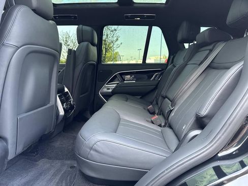Certified 2023 Land Rover Range Rover SE AWD/4WD image 14