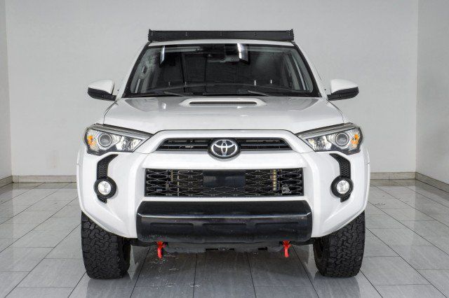 Used 2020 Toyota 4Runner TRD Off-Road AWD/4WD image 3