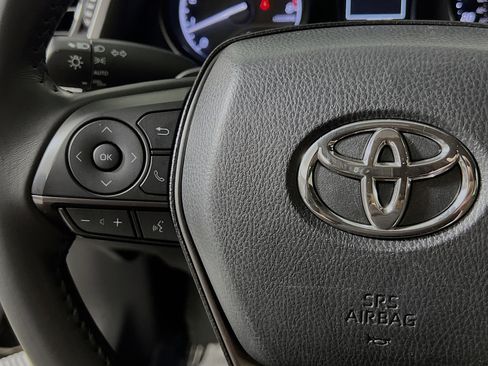 Used 2024 Toyota Camry SE FWD image 19