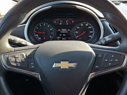 Used 2024 Chevrolet Malibu LT image 18